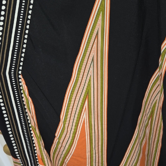 Stylish Black and Orange Geometric Women's Kimono Wrap Poncho Size M - Picture 5 of 6